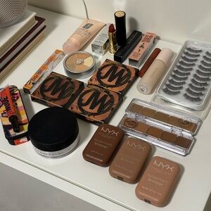 20 Item Makeup Bundle